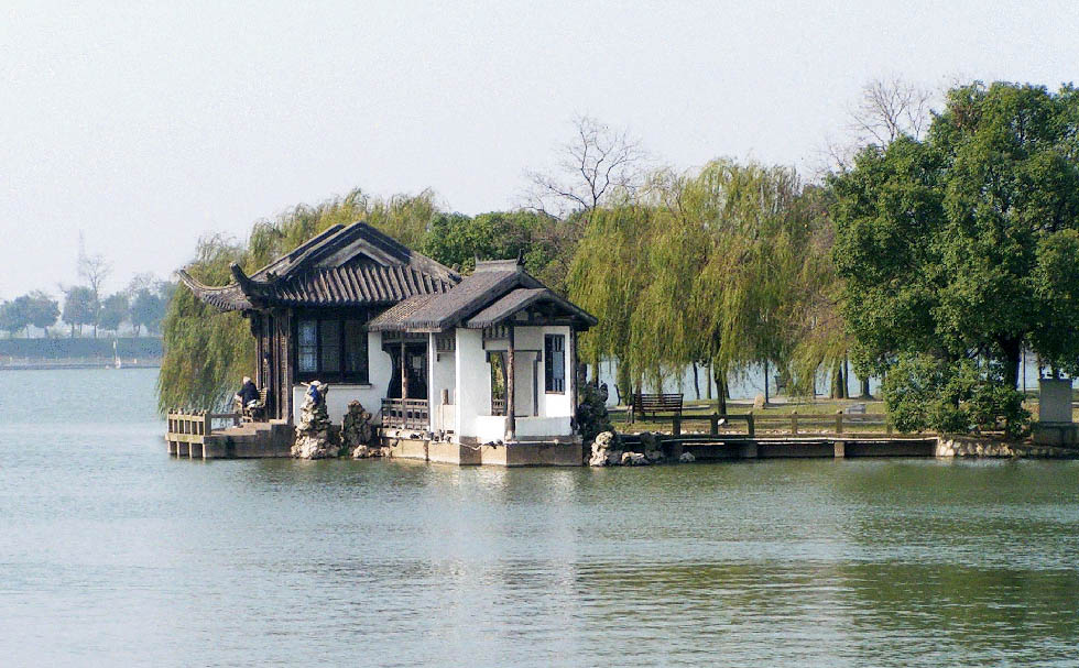 铜陵红木牌匾定制：寺庙宗祠,园林景观,创意招牌,抱柱对联